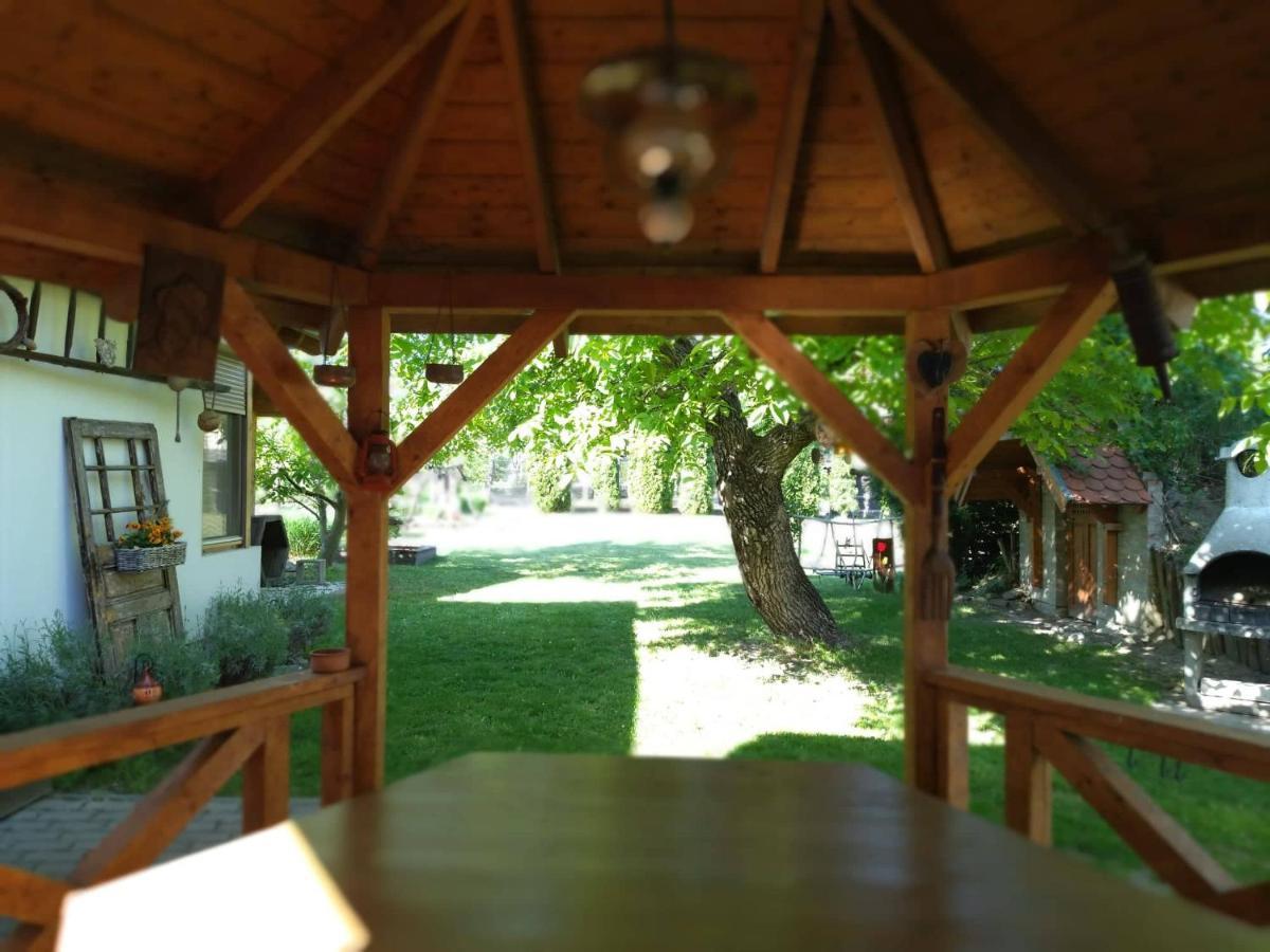 Doere Vendeghaz Apartment Bakonyszentlaszlo Екстериор снимка